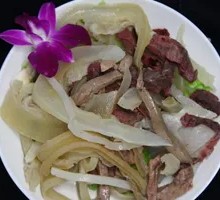 White-Braised Fresh Beef Offal