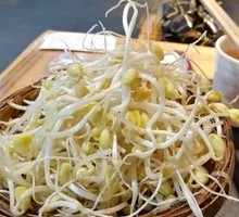 Bean sprouts