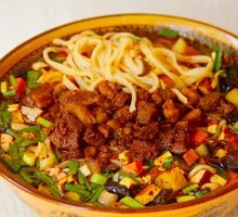 Chongqing Sautéed Meat Noodles