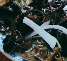 Cold-mixed black fungus