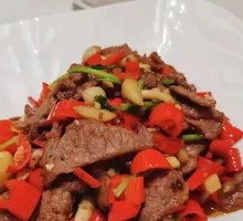 Stir-Fried Beef with Yellow Onion