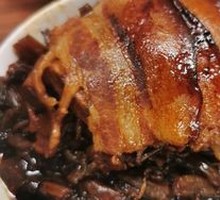 Braised pork with glutinous rice
