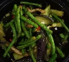 Eggplant and Green Beans Stir-fry
