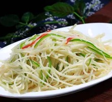 Sliced Potatoes with Green Pepper