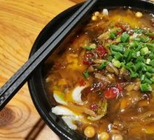Sour Cabbage Knife-Pressed Noodles