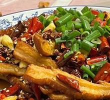 Dry-Fried Pork Intestines