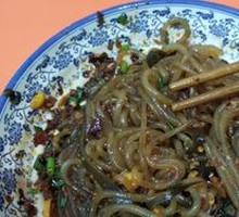 Spicy Sour Rice Noodles in Hot Soup