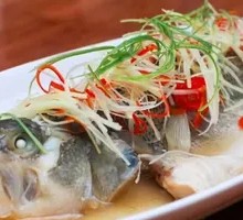 Scallion-Scented Fresh Perch