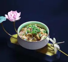 Spicy Oil and Scallion Mixed Ear Slices