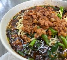 Handmade Spicy Sauce Rice Noodles