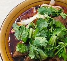 Beef Daoxiao Noodles