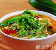 Sour Cabbage and Pork Noodles