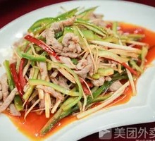 Crunchy Young Ginger and Shredded Pork