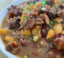 Special Sichuan-style Chicken with Rice Noodles and Potatoes