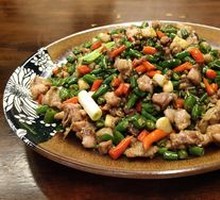 Gua Gua Noodles with Fragrant Chicken