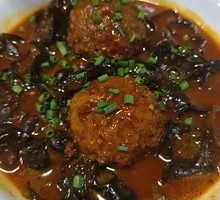 Sichuan-style Lion's Head Meatballs