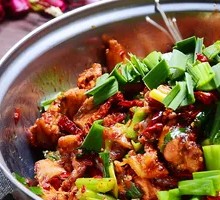 Spicy Chicken Offal and Pork Rib Bowl