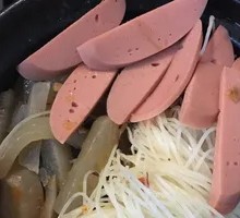 Sour Radish and Ham Rice Noodles