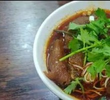 Braised Beef Tendon Noodles