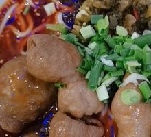 Sour Cabbage Pork Intestine Noodles