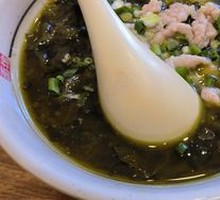 Sour Cabbage and Pork Noodles