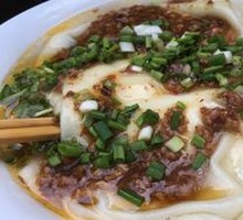 Sour Cabbage and Pork Noodles