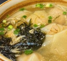 Clear Soup with Kelp and Shrimp Dumplings