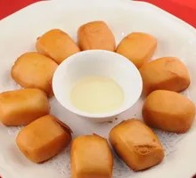 Grilled and Fried Small Buns