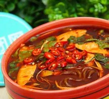 Succulent Pork and Spicy Vermicelli