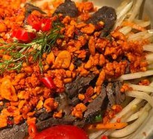 Green Papaya and Beef Salad