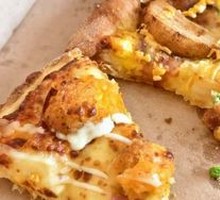 Golden Yolk Chicken Pizza