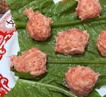 Hand-Pressed Fresh Meat Balls