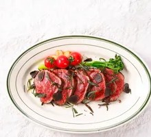 High-Heat Grilled Australian Filet Mignon with Black Truffle