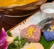 Mango Three-color Sticky Rice