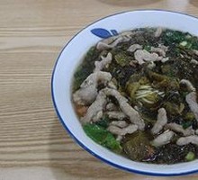 Sour Cabbage and Pork Noodles