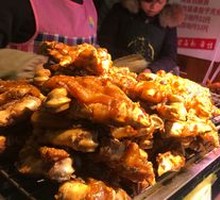 Garlic Roasted Pig Trotters