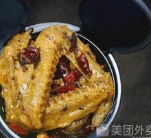 Spicy Duck Wings by Tangzhu