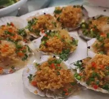 Steamed Fresh Abalone with Garlic and Vermicelli
