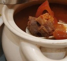 Tomato Beef Tail Soup