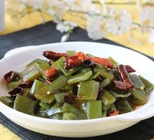 Refreshing Sea Cabbage Salad