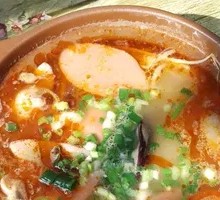 Spicy Pepper Three-Fresh Hot Pot Rice Noodles