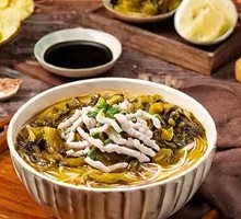 Sour Cabbage and Pork Noodles