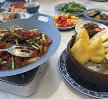 Stir-Fried Yellow Beef with Flatbread
