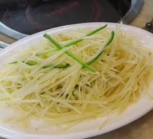 Sliced Potatoes with Green Pepper