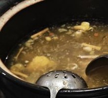 Mountain Chicken and Cordyceps Soup