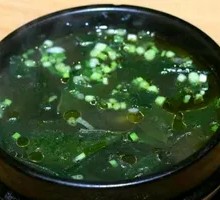 Pork Bone and Kelp Soup