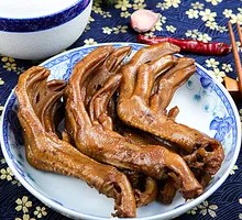 Spicy Duck Feet