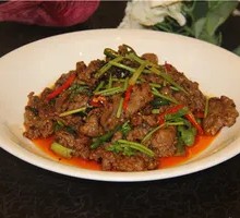 Stir-Fried Beef with Roasted Peppers