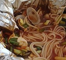 Spicy and Sour Clam Rice Noodles
