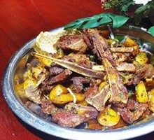 Farmhouse Hand-Grabbed Pork Ribs